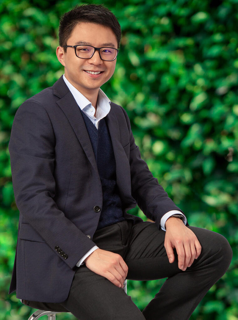 Jiang_Yan-HEADSHOTweb