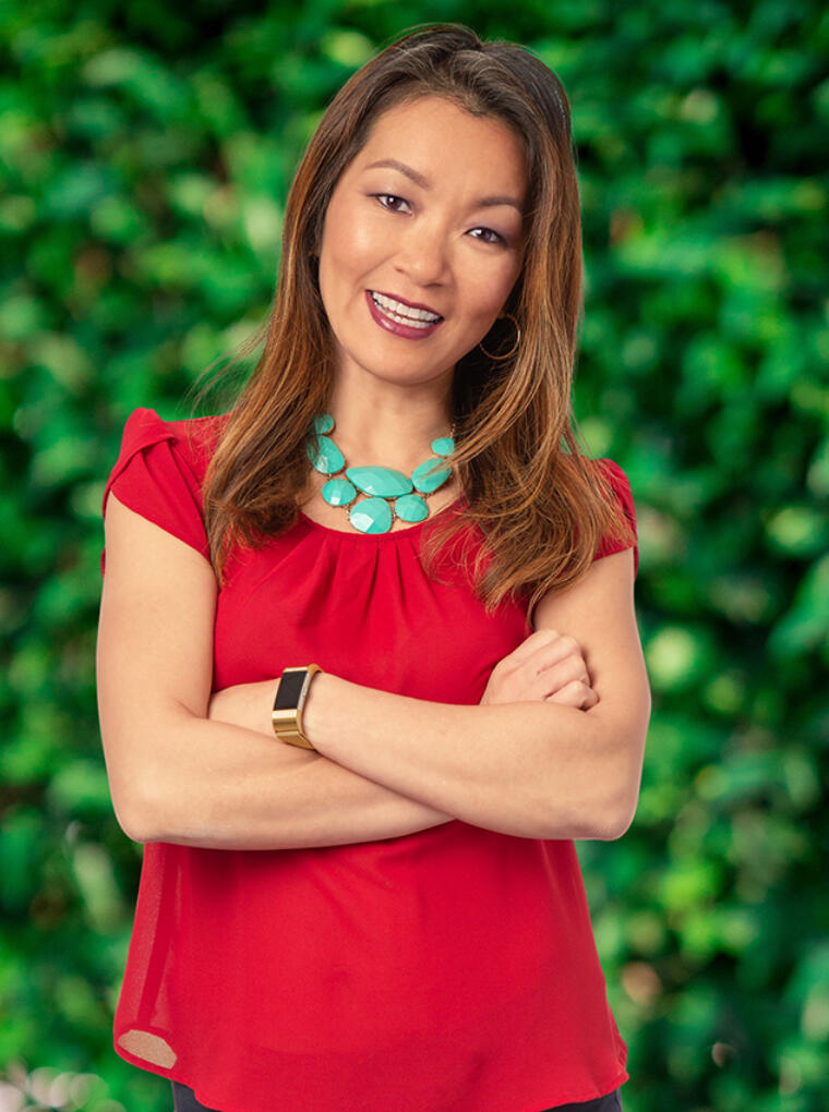 Leu_Helen-HEADSHOTweb