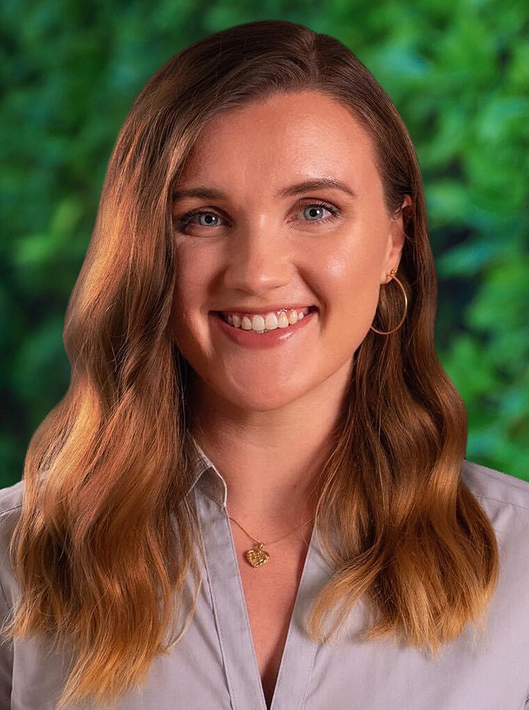Grace Guenon Headshot FOR WEBSITE