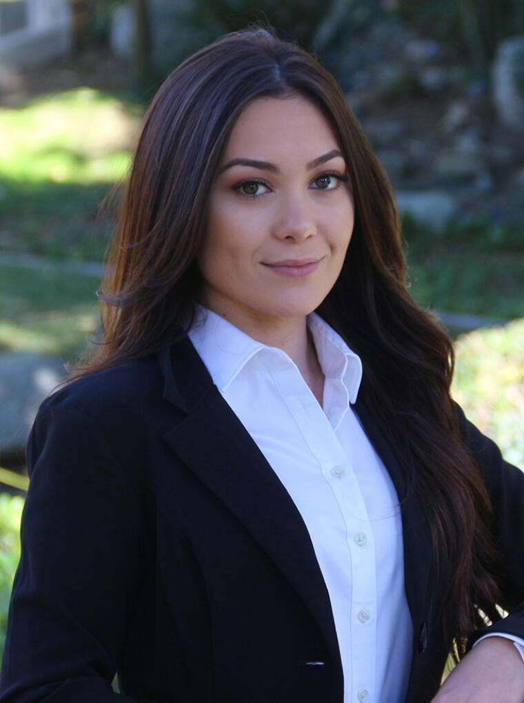 Paquin Ida Headshot FOR WEBSITE